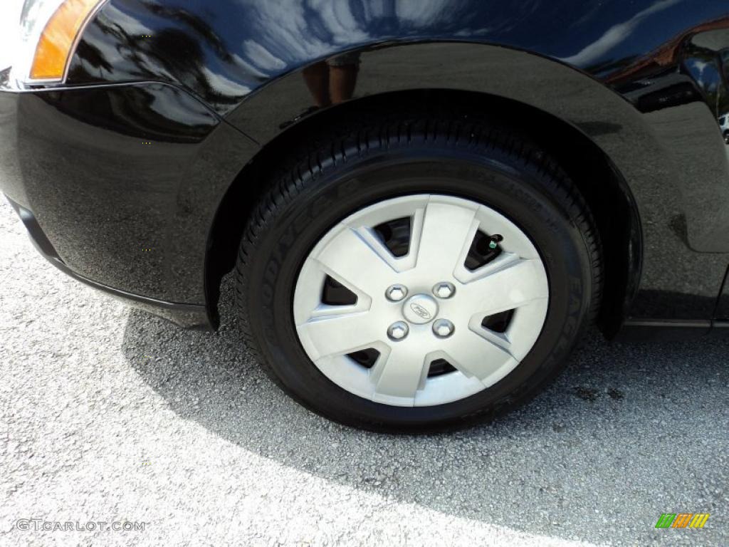 2010 Focus S Sedan - Ebony Black / Medium Stone photo #11