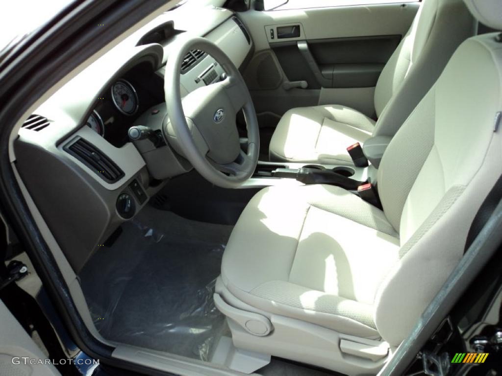 2010 Focus S Sedan - Ebony Black / Medium Stone photo #17
