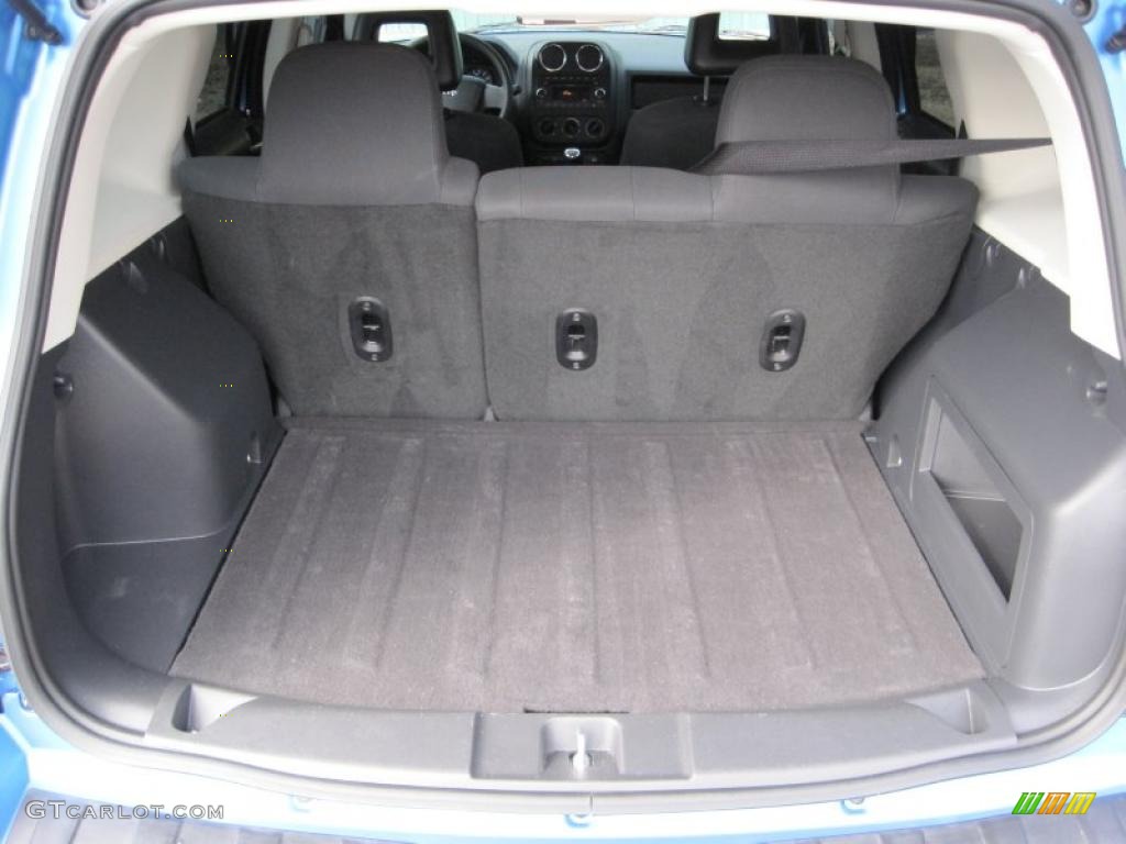 2009 Jeep Patriot Sport Trunk Photos