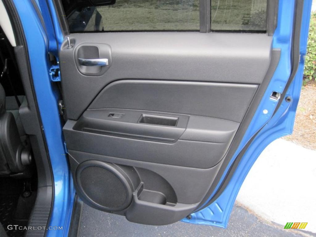 2009 Jeep Patriot Sport Dark Slate Gray/Medium Slate Gray Door Panel Photo #45756062