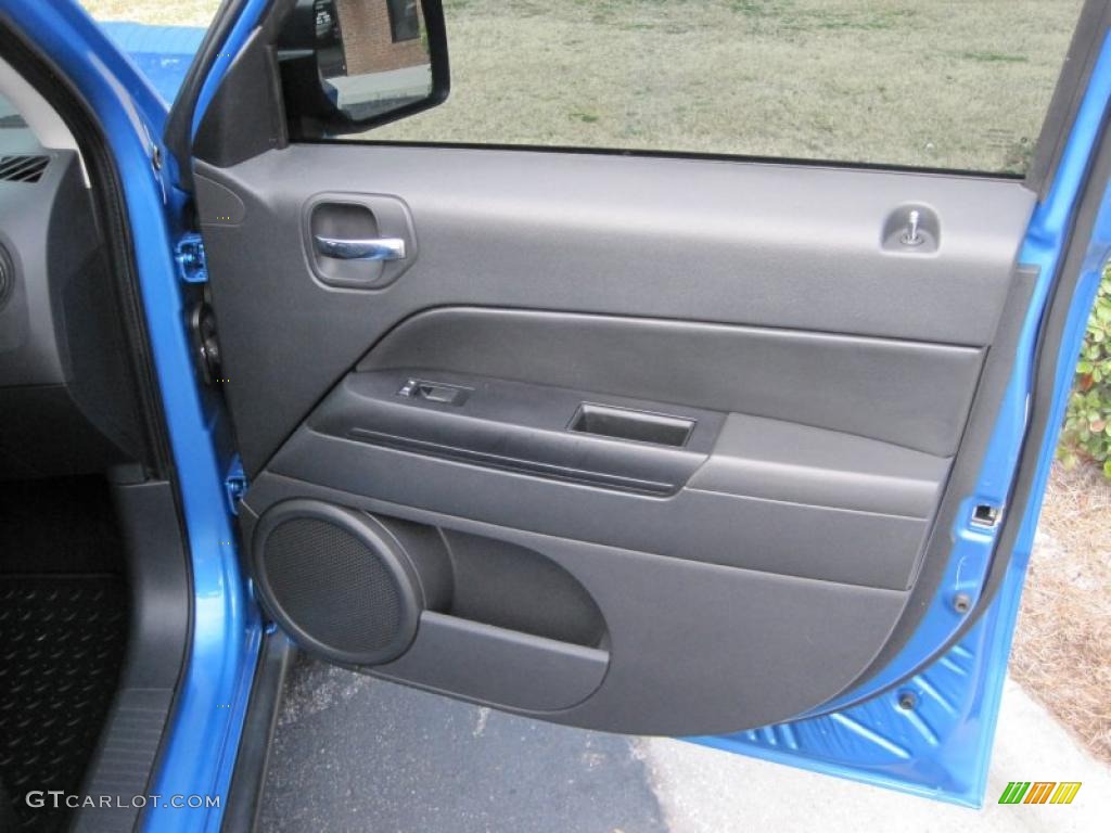 2009 Jeep Patriot Sport Door Panel Photos
