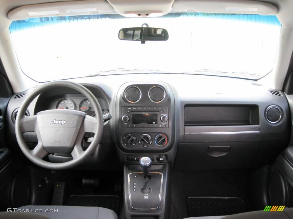 2009 Jeep Patriot Sport Dark Slate Gray/Medium Slate Gray Dashboard Photo #45756082