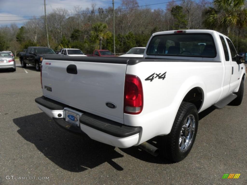 2004 F250 Super Duty XLT SuperCab 4x4 - Oxford White / Medium Flint photo #13