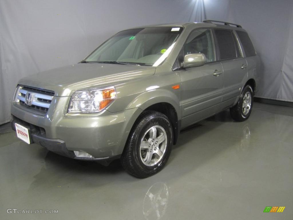 Aberdeen Green Metallic Honda Pilot