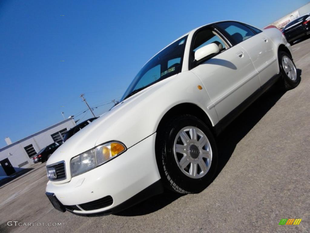 1998 A4 1.8T Sedan - Casablanca White / Ecru photo #1