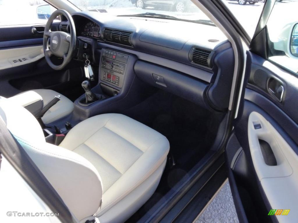 1998 A4 1.8T Sedan - Casablanca White / Ecru photo #19