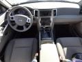 Black - Grand Cherokee Laredo 4x4 Photo No. 28