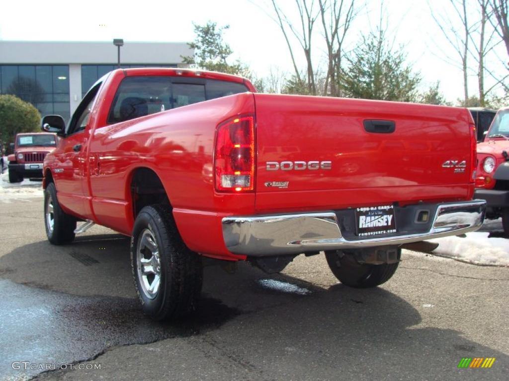 2004 Ram 1500 SLT Regular Cab 4x4 - Flame Red / Dark Slate Gray photo #3