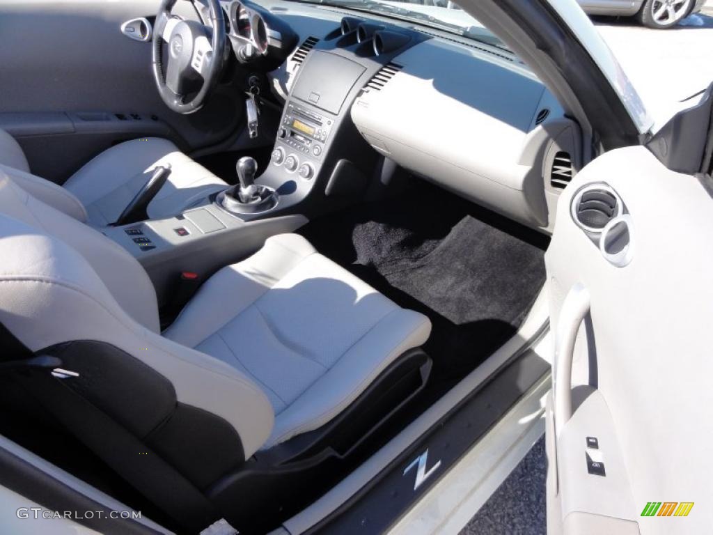 Frost Interior 2004 Nissan 350Z Touring Roadster Photo #45761539