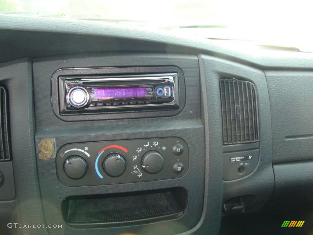 2004 Ram 1500 SLT Regular Cab 4x4 - Flame Red / Dark Slate Gray photo #13