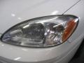 Vibrant White - Taurus SES Sedan Photo No. 4