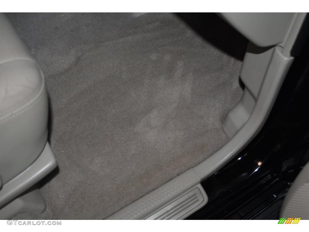 2001 QX4 4x4 - Black Obsidian / Stone Beige photo #46