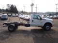 Oxford White - F350 Super Duty XL Regular Cab 4x4 Chassis Photo No. 5