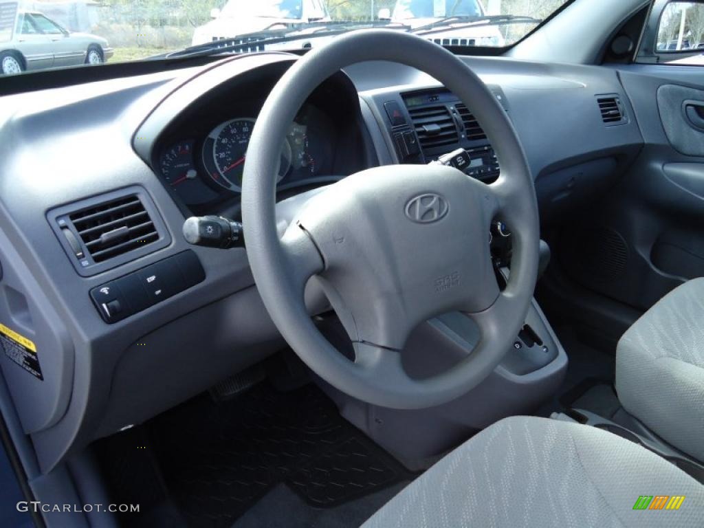 2005 Hyundai Tucson GL Gray Steering Wheel Photo #45764696
