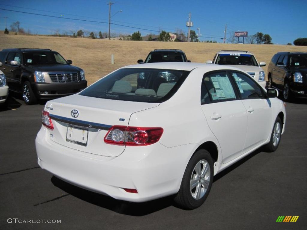 2011 Corolla LE - Super White / Ash photo #5