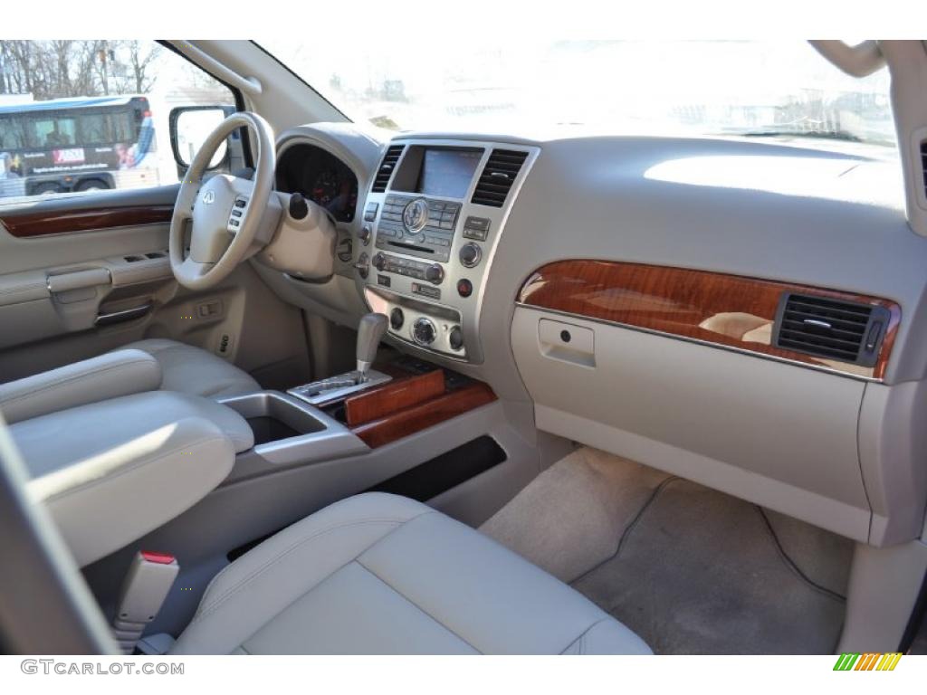 2009 Infiniti QX 56 4WD Dashboard Photos