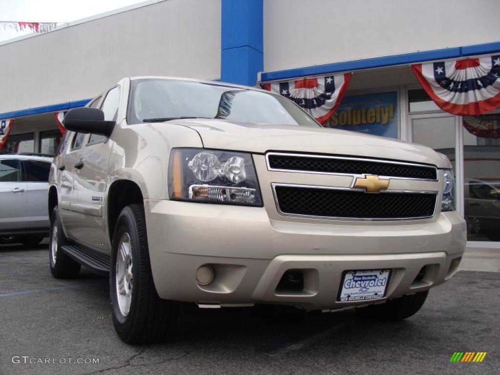 2007 Tahoe LS 4x4 - Gold Mist Metallic / Light Cashmere/Ebony photo #1