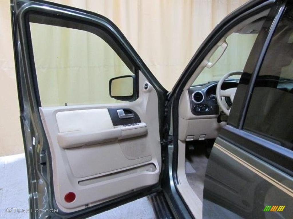 2003 Expedition XLT 4x4 - Estate Green Metallic / Medium Parchment photo #20