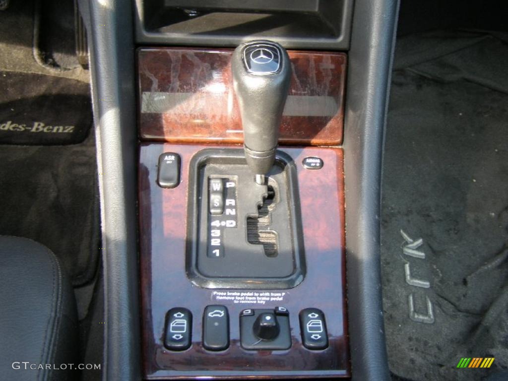 1998 Mercedes-Benz CLK 320 Coupe 5 Speed Automatic Transmission Photo #45777548