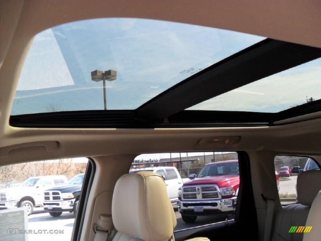 2011 Jeep Grand Cherokee Limited 4x4 Sunroof Photo #45784434