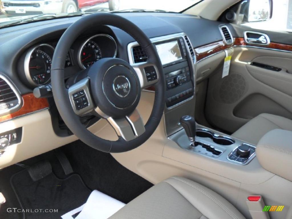 Black/Light Frost Beige Interior 2011 Jeep Grand Cherokee Limited 4x4 Photo #45784498