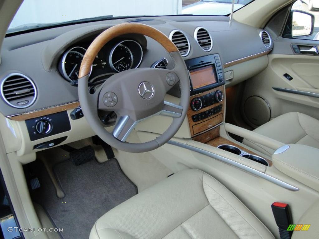 Cashmere Interior 2011 Mercedes-Benz GL 550 4Matic Photo #45786146