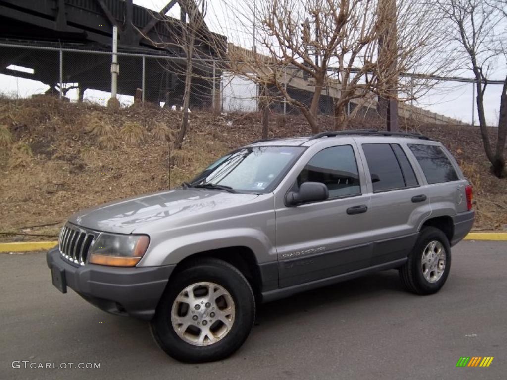 2001 Grand Cherokee Laredo 4x4 - Silverstone Metallic / Agate photo #1