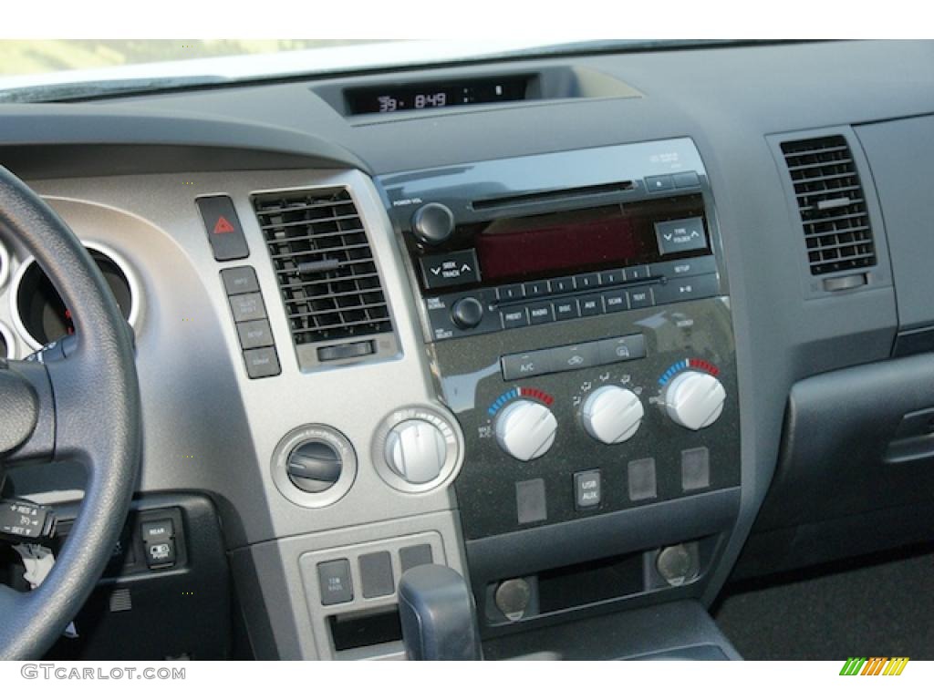 2011 Tundra SR5 Double Cab 4x4 - Super White / Black photo #9