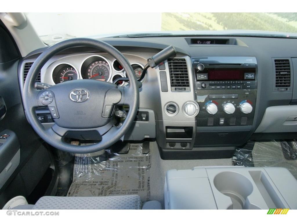 2011 Tundra SR5 Double Cab 4x4 - Silver Sky Metallic / Graphite Gray photo #8