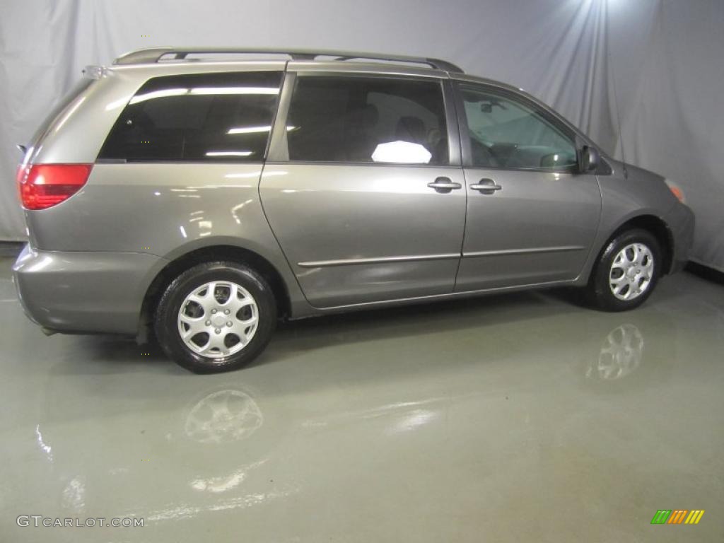 2005 Sienna LE - Phantom Gray Pearl / Stone photo #11