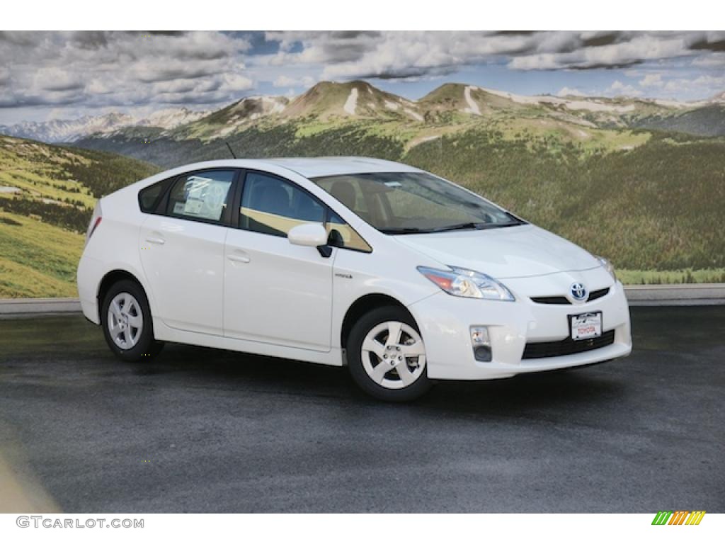 Blizzard White Pearl 2011 Toyota Prius Hybrid III Exterior Photo #45795683
