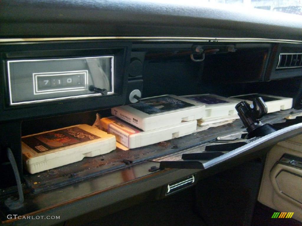 1974 Oldsmobile Ninety Eight Coupe Audio System Photos