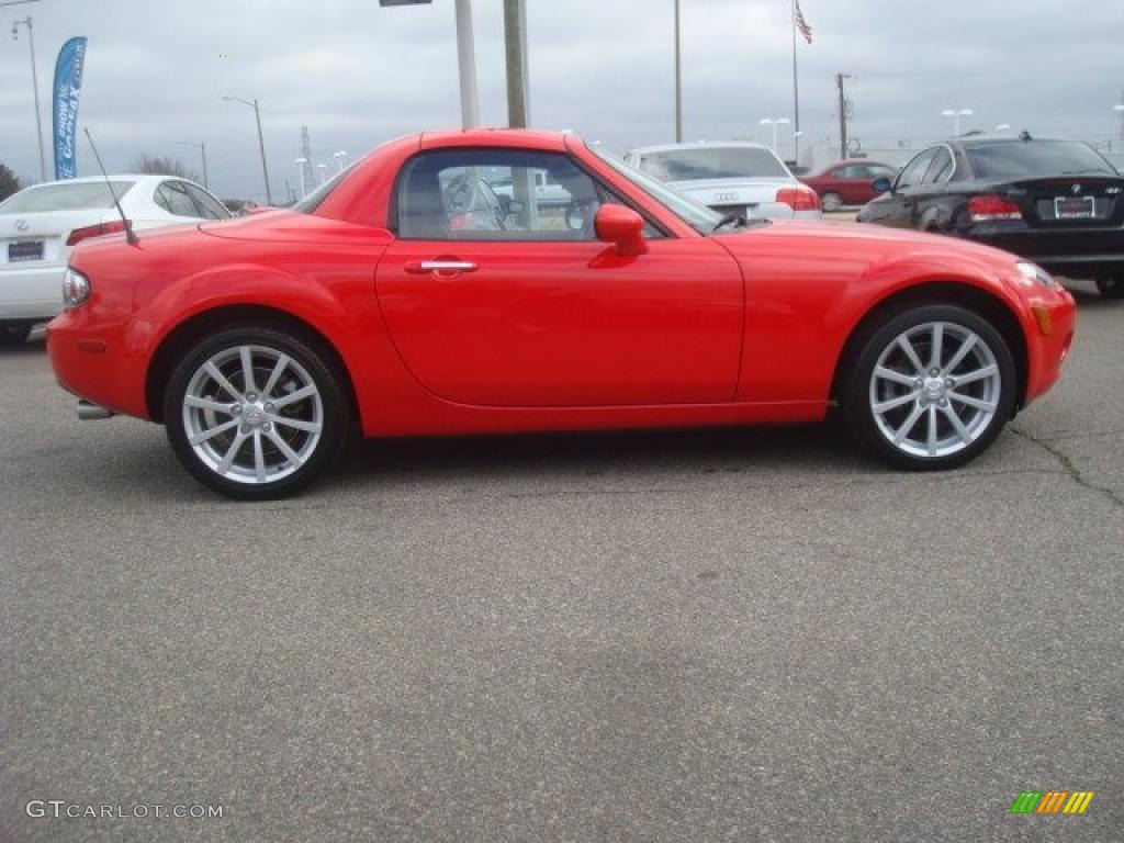 True Red 2007 Mazda MX-5 Miata Grand Touring Hardtop Roadster Exterior Photo #45798387