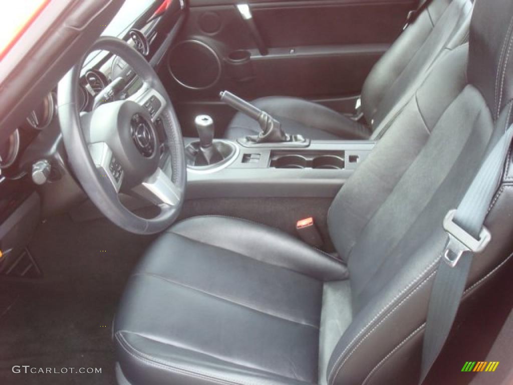 Black Interior 2007 Mazda MX-5 Miata Grand Touring Hardtop Roadster Photo #45798399