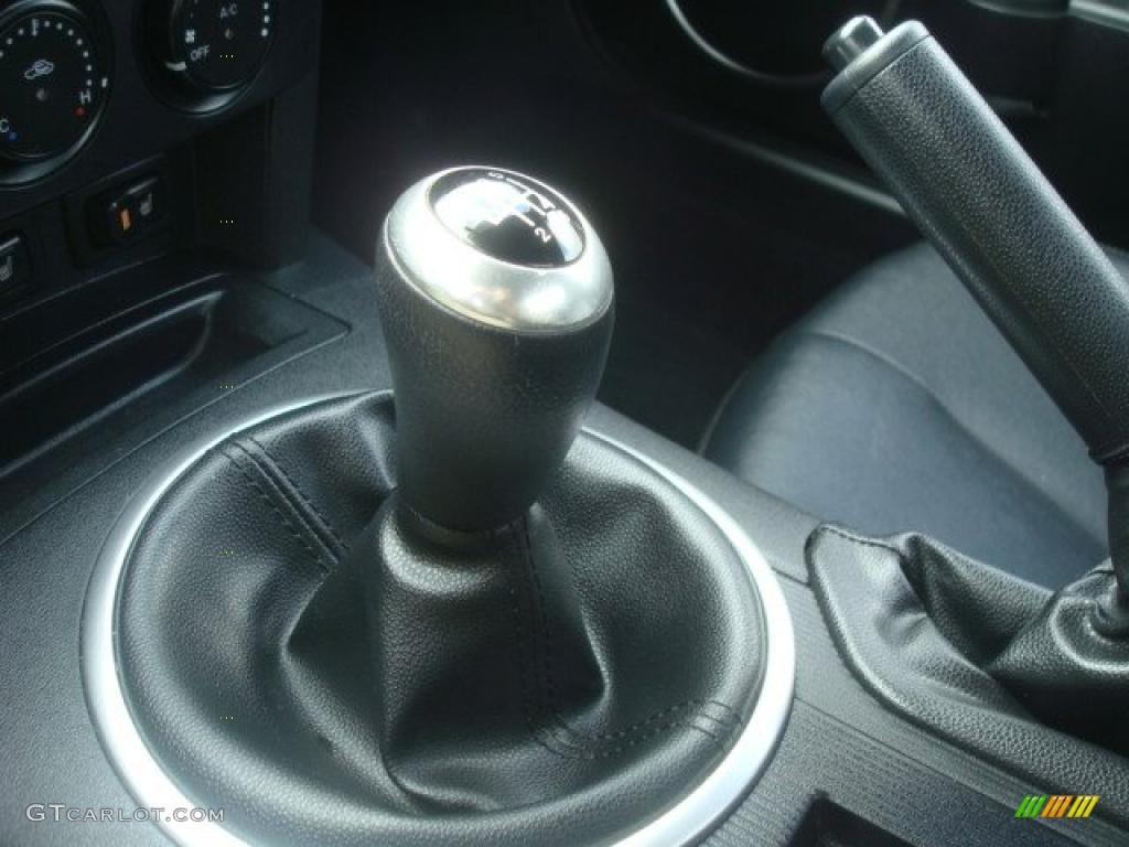 2007 Mazda MX-5 Miata Grand Touring Hardtop Roadster Transmission Photos