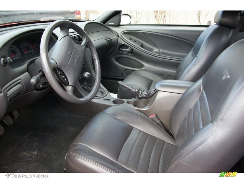 Dark Charcoal Interior 2002 Ford Mustang GT Coupe Photo #45799655