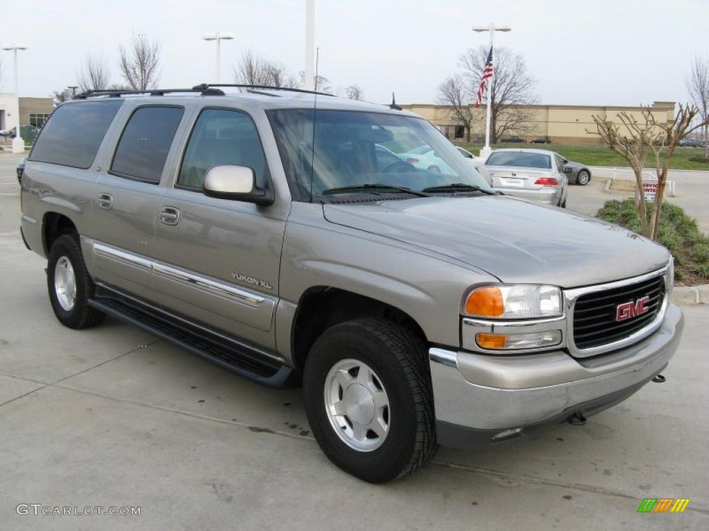 2003 GMC Yukon XL SLT Exterior Photos