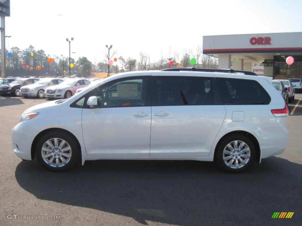 2011 Sienna Limited - Blizzard White Pearl / Light Gray photo #2