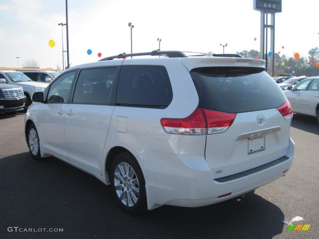 2011 Sienna Limited - Blizzard White Pearl / Light Gray photo #3