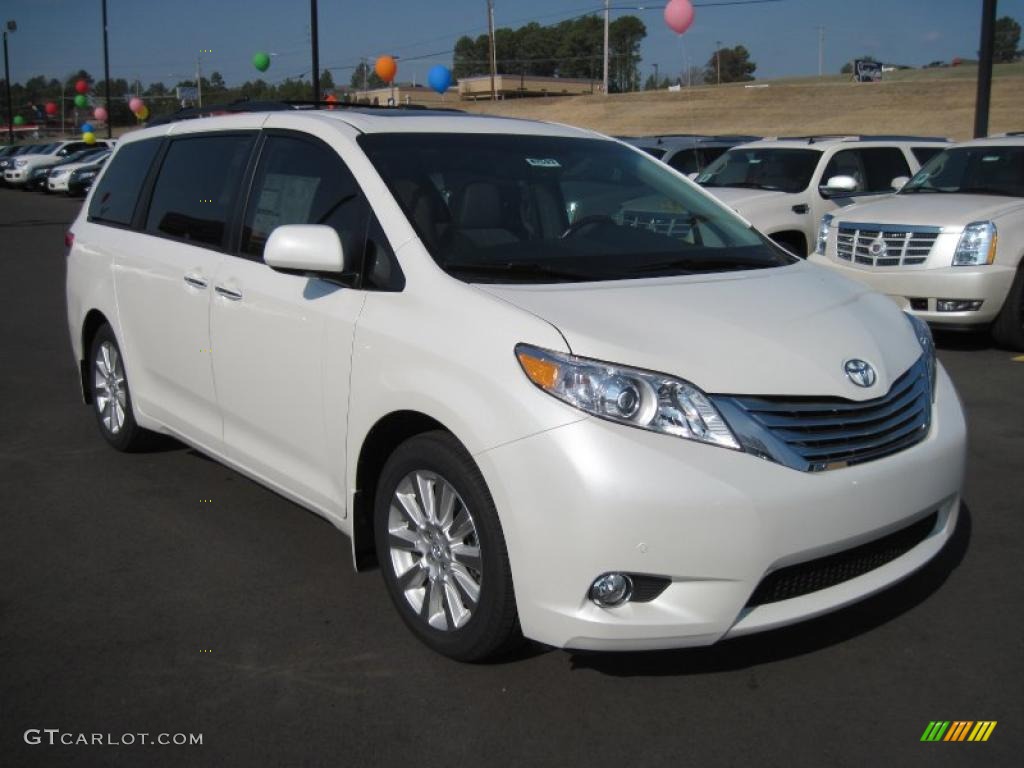 2011 Sienna Limited - Blizzard White Pearl / Light Gray photo #7