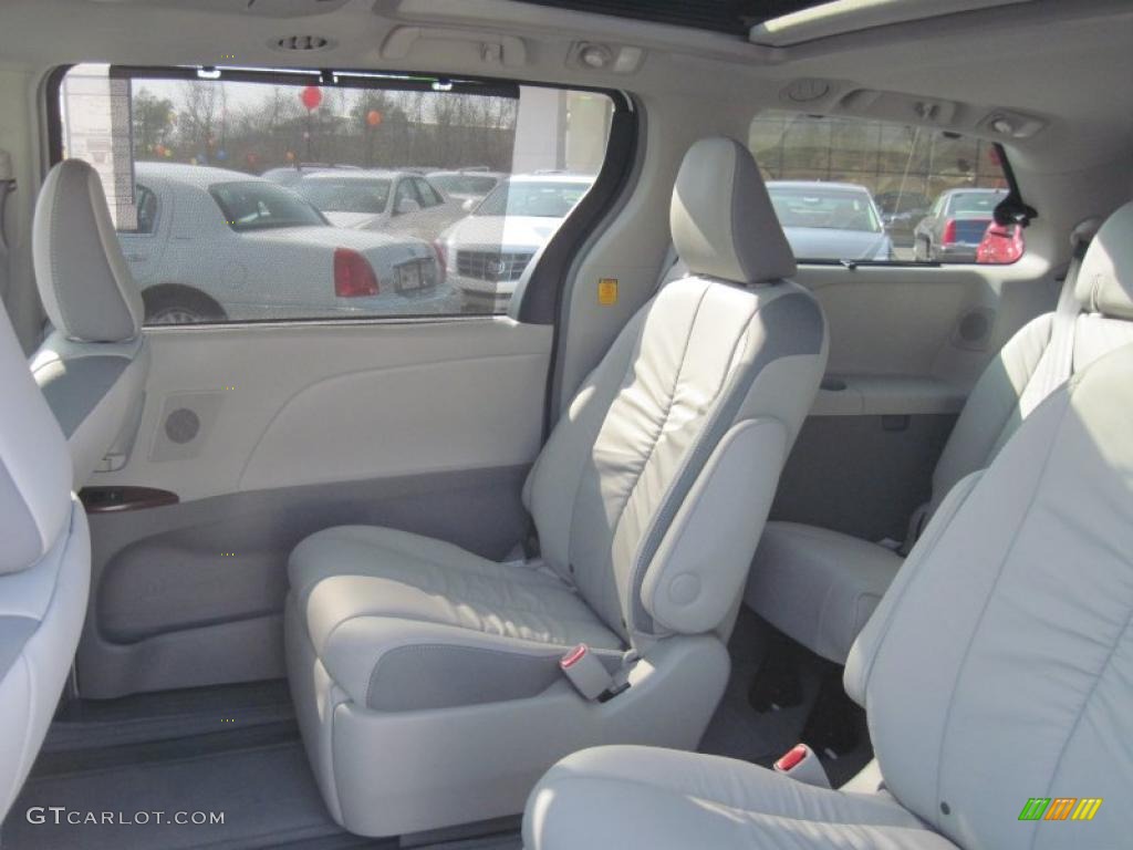 Light Gray Interior 2011 Toyota Sienna Limited Photo #45802557