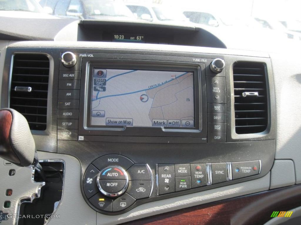 2011 Toyota Sienna Limited Navigation Photos