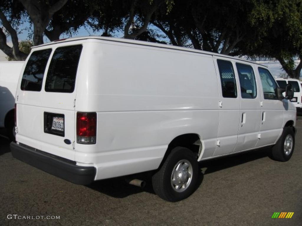 2007 E Series Van E350 Super Duty Commercial - Oxford White / Medium Flint Grey photo #6