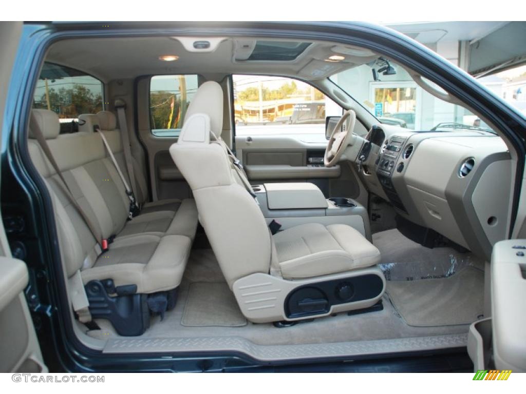 Tan Interior 2004 Ford F150 XLT SuperCab 4x4 Photo #45804469