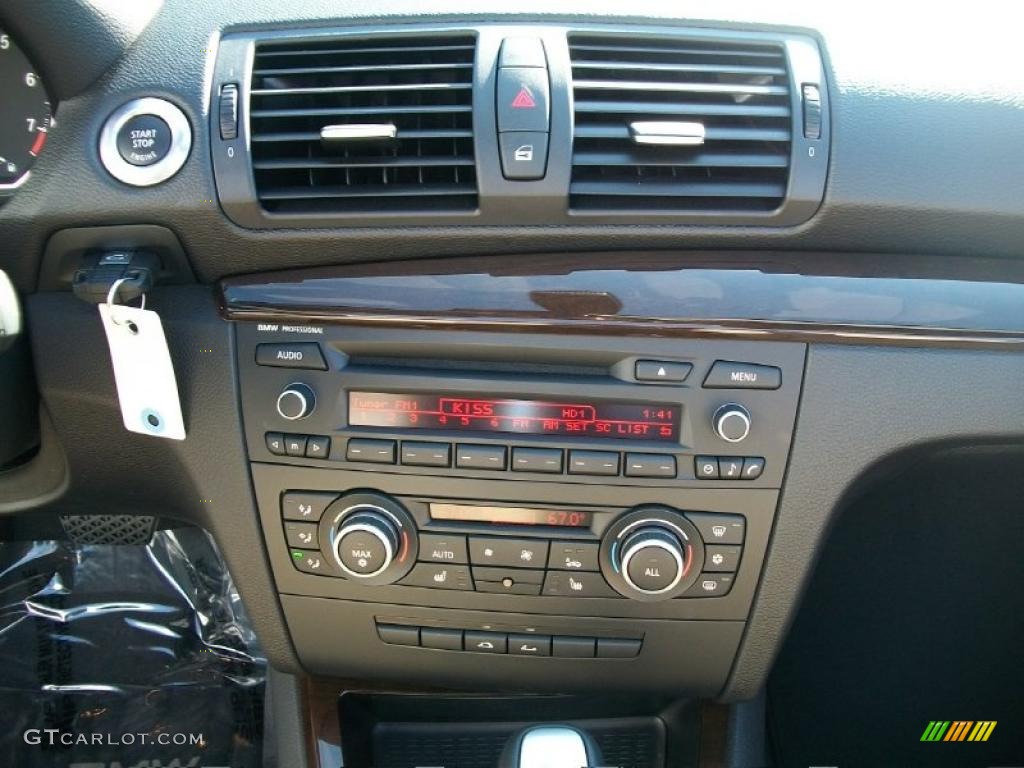 2011 BMW 1 Series 128i Convertible Controls Photo #45807241