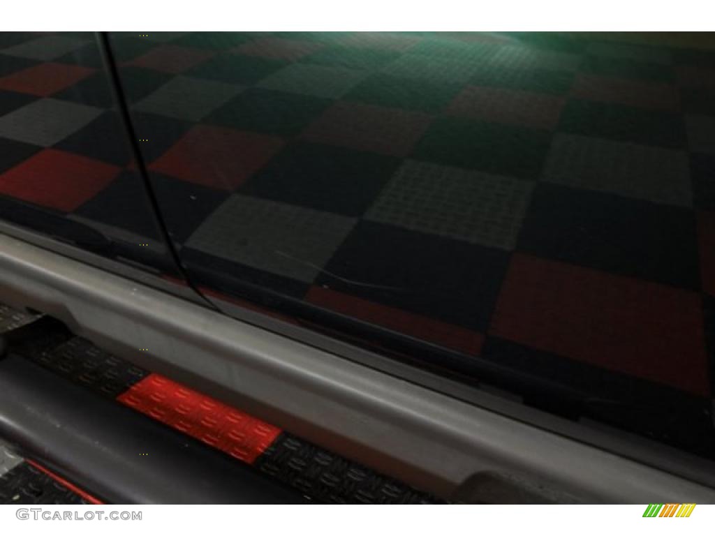 2003 Suburban 1500 Z71 4x4 - Dark Green Metallic / Tan/Neutral photo #29