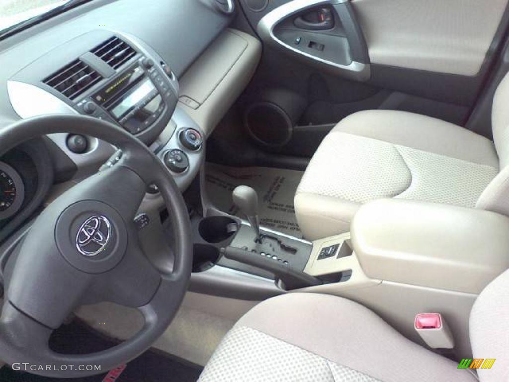 2007 RAV4 I4 - Super White / Taupe photo #13