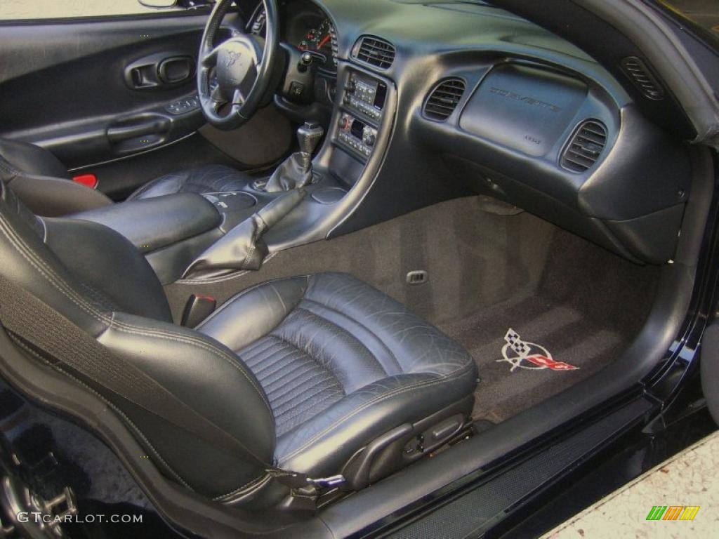 2003 Chevrolet Corvette Coupe Black Dashboard Photo #45811481