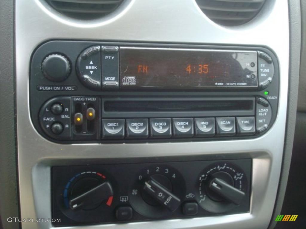 2004 Dodge Stratus SXT Coupe Controls Photo #45811533