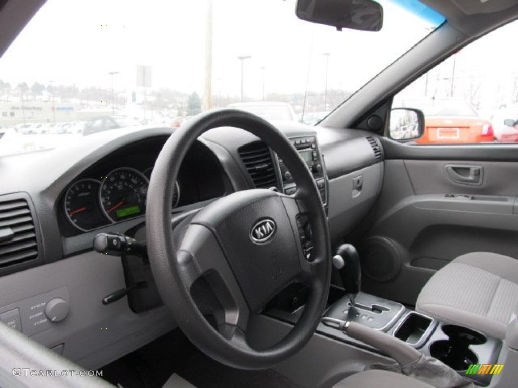 2009 Sorento LX 4x4 - Alpine Gray / Gray photo #7